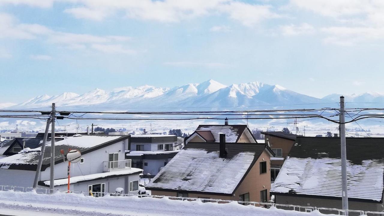 Hotel Hanafuji Inn Furano Exterior photo